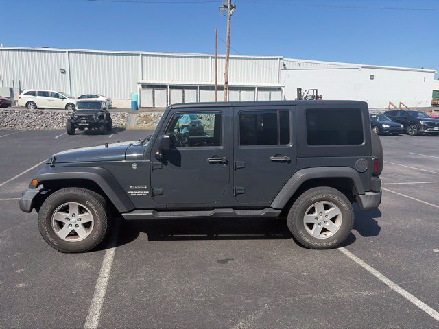 Used 2017 Jeep Wrangler Unlimited Sport w/ Quick Order Package 24S AWD/4WD image 2