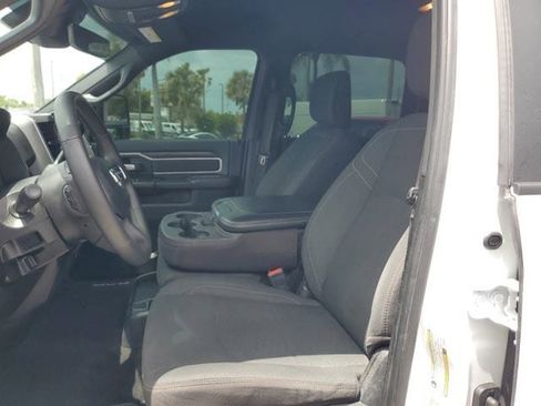 Certified 2025 RAM 2500 Big Horn AWD/4WD image 24
