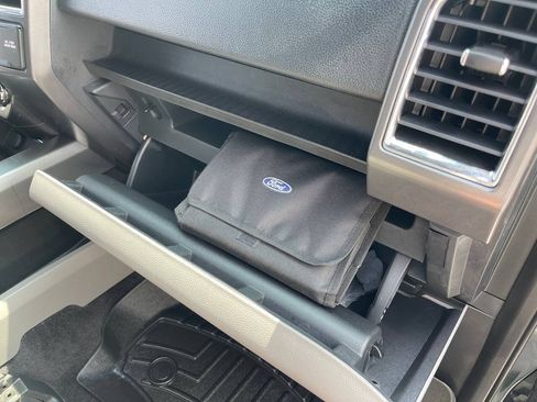 Used 2016 Ford F150 XLT w/ Equipment Group 302A Luxury AWD/4WD image 38