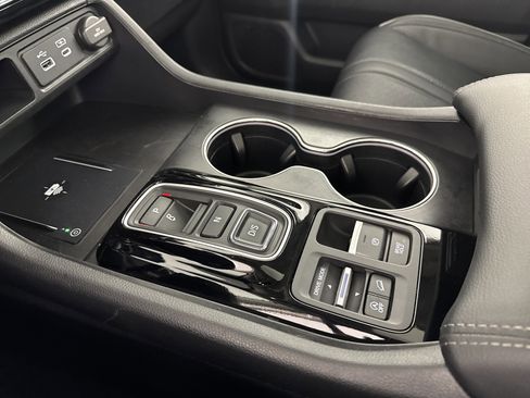 Certified 2023 Honda Pilot Elite image 42