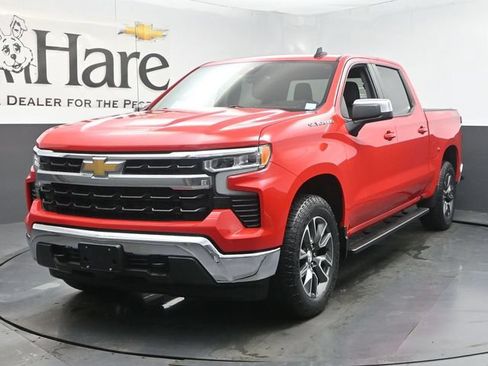 Used 2023 Chevrolet Silverado 1500 LT AWD/4WD image 7