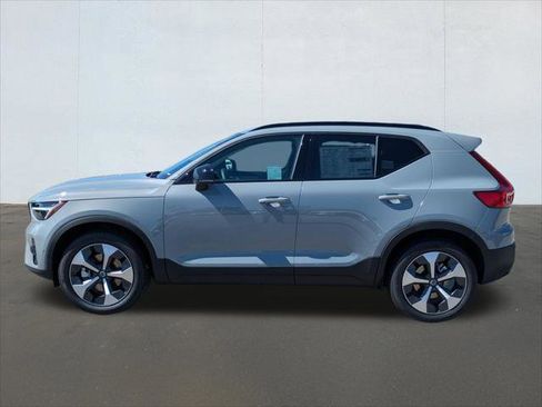 New 2026 Volvo XC40 B5 Plus w/ Protection Package Premier image 3