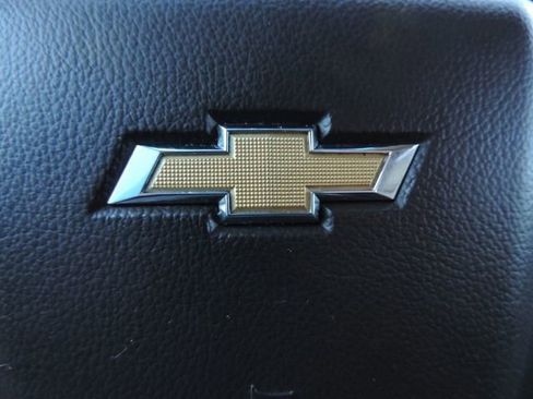 Used 2018 Chevrolet Suburban Premier AWD/4WD image 32