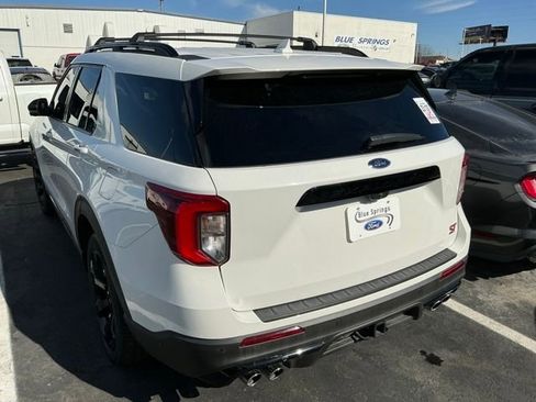 Used 2020 Ford Explorer ST w/ ST Street Pack image 7