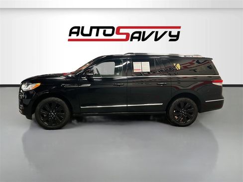 Used 2023 Lincoln Navigator L Reserve image 4