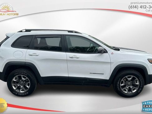 Used 2019 Jeep Cherokee Trailhawk w/ Cold Weather Group image 6