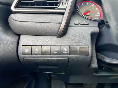 Used 2022 Toyota Camry XSE FWD image 15