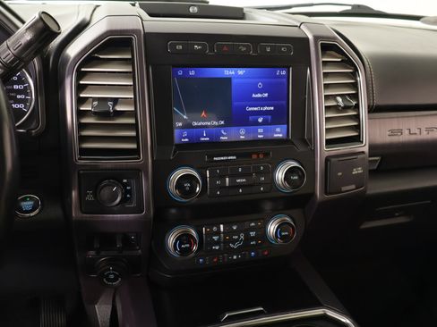 Used 2020 Ford F250 Limited AWD/4WD image 5