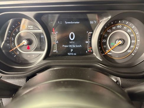 Used 2026 Jeep Wrangler Unlimited Rubicon AWD/4WD image 26