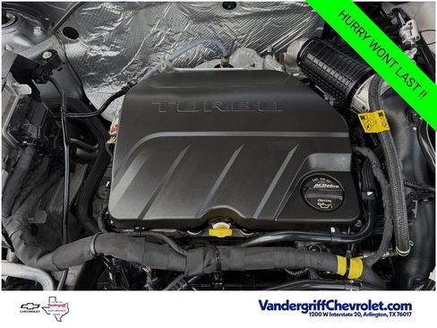 Certified 2025 Chevrolet Trax LT w/ LT Convenience Package FWD image 24