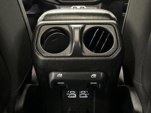 Used 2021 Jeep Wrangler Unlimited Rubicon image 30