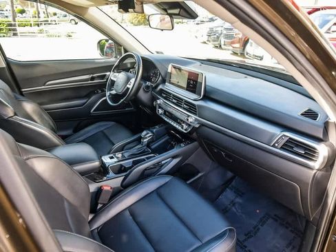 Used 2022 Kia Telluride S image 15