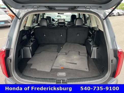 Used 2020 Kia Telluride S w/ S 8 Passenger Seating Package AWD/4WD image 33