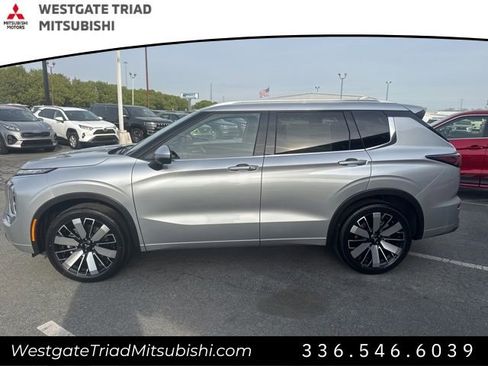 New 2026 Mitsubishi Outlander SEL FWD image 5