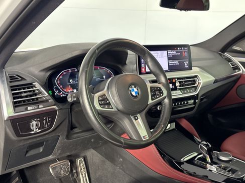 Used 2024 BMW X4 xDrive30i w/ Premium Package AWD/4WD image 4