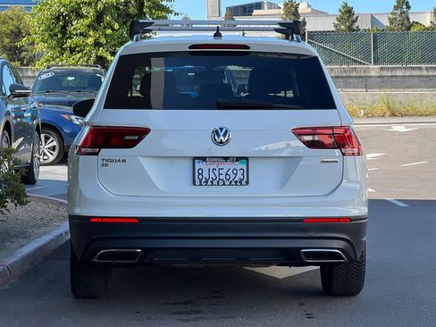 Used 2019 Volkswagen Tiguan SE w/ Panoramic Sunroof Package AWD/4WD image 5