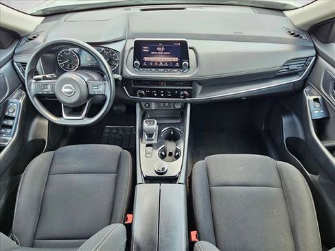 Used 2024 Nissan Rogue S AWD/4WD image 16
