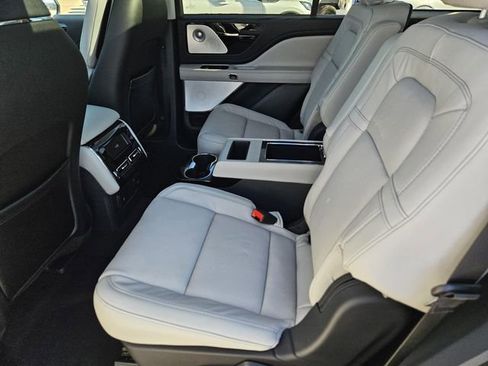 New 2026 Lincoln Aviator Reserve image 22