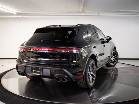 Certified 2026 Porsche Macan AWD/4WD image 7