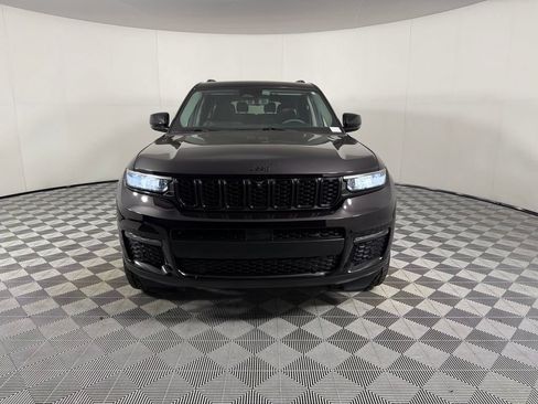 Certified 2023 Jeep Grand Cherokee L Limited w/ Luxury Tech Group II RWD image 5
