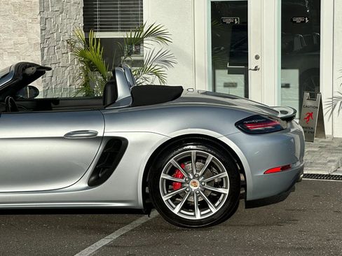 Used 2017 Porsche 718 Boxster S RWD image 8
