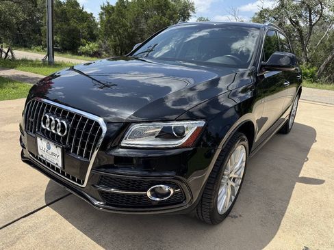 Used 2017 Audi Q5 2.0T Premium Plus w/ Technology Package AWD/4WD image 4
