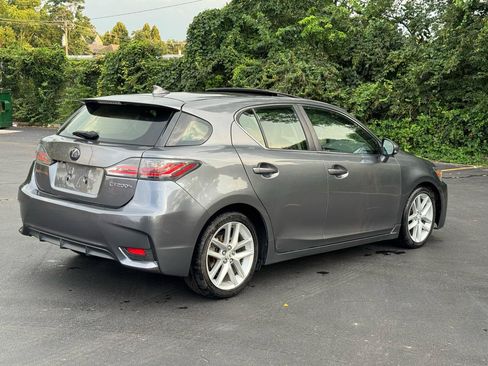 Used 2015 Lexus CT 200h w/ Navigation Package FWD image 7