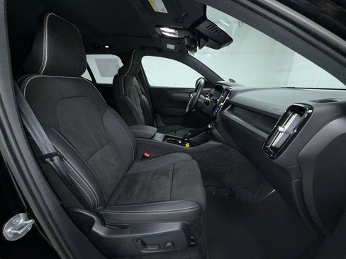 Used 2023 Volvo XC40 Recharge Plus AWD/4WD image 18