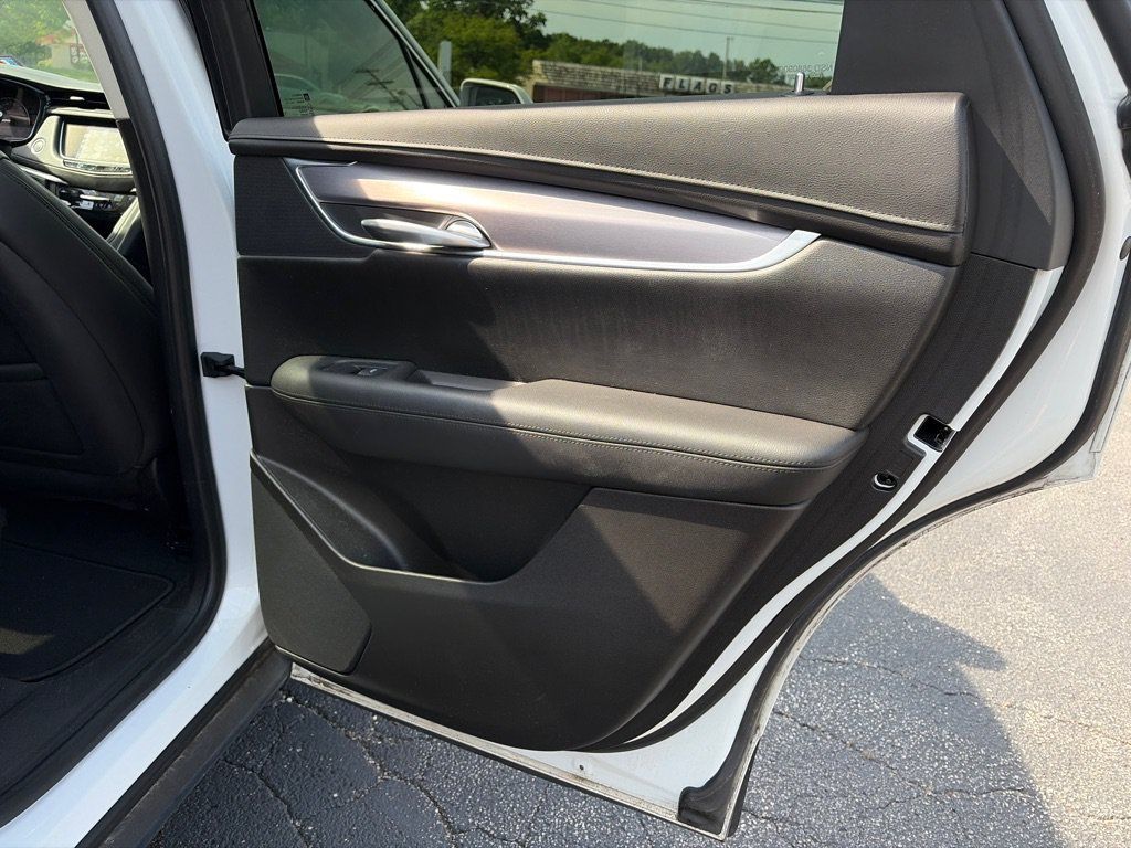 Used 2018 Cadillac XT5 Luxury w/ Driver Awareness Package AWD/4WD image 26
