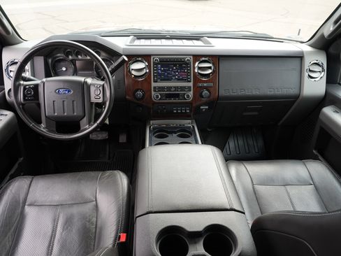 Used 2011 Ford F350 Lariat w/ Lariat Ultimate Pkg AWD/4WD image 28