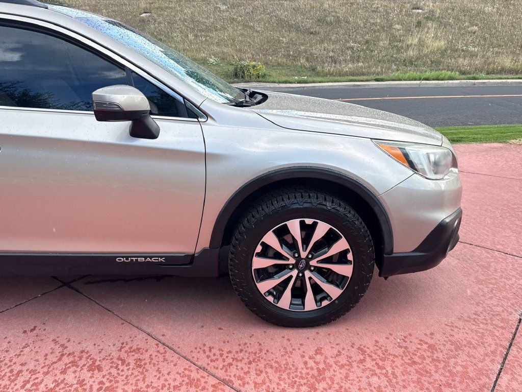 Used 2016 Subaru Outback 2.5i Limited AWD/4WD image 34