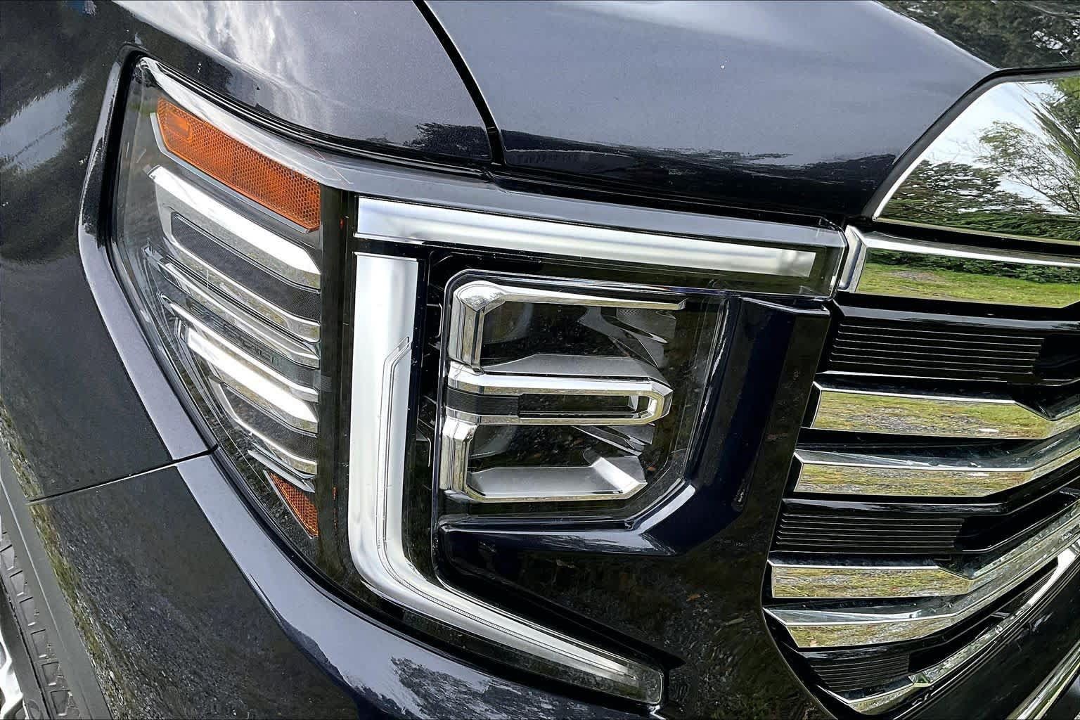 Used 2026 GMC Sierra 1500 SLT AWD/4WD image 28