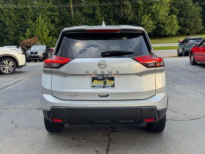 Certified 2025 Nissan Rogue SV