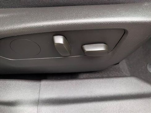 Used 2023 Buick Envision Avenir AWD/4WD image 14
