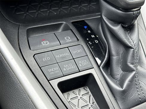 Used 2023 Toyota RAV4 XLE image 36