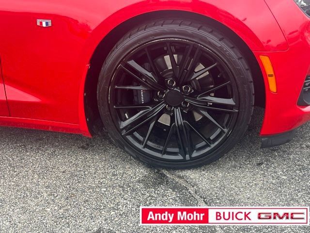 Used 2019 Chevrolet Camaro SS RWD image 20