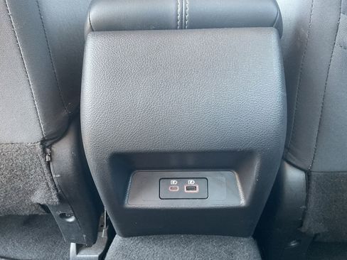 Used 2025 Nissan Altima 2.5 SV FWD image 10
