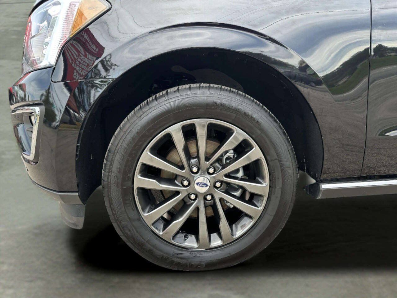 Used 2021 Ford Expedition Max Limited RWD image 39