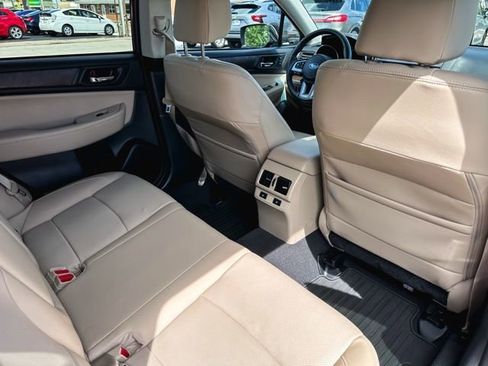 Used 2017 Subaru Outback 2.5i Limited AWD/4WD image 23