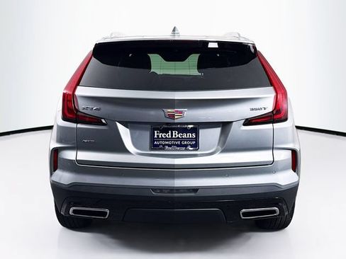 Used 2025 Cadillac XT4 Premium Luxury AWD/4WD image 9
