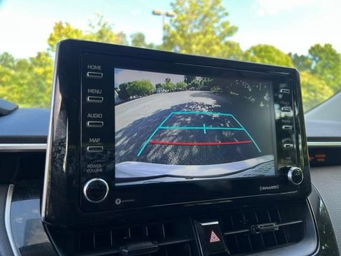 Used 2021 Toyota Corolla LE FWD image 37