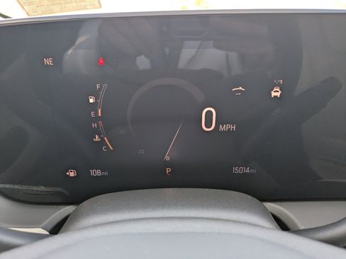 Used 2024 Buick Encore GX Avenir w/ Avenir Technology Package image 34