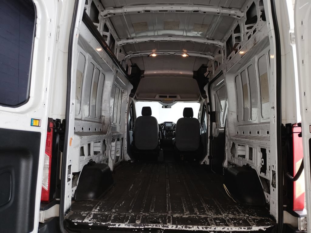 Used 2015 Ford Transit 250 148 High Roof RWD image 18