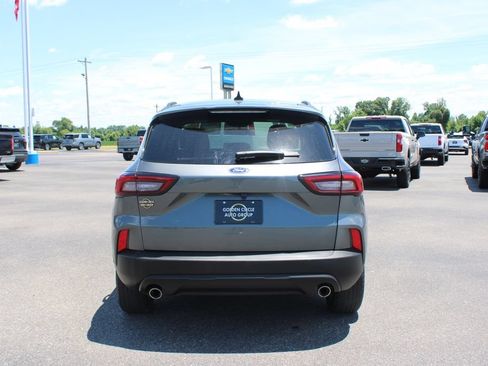 Used 2025 Ford Escape ST-Line FWD image 8
