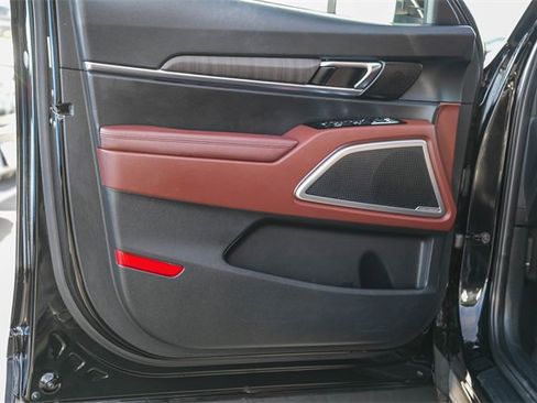 Certified 2023 Kia Telluride EX image 19