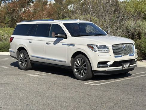 Used 2020 Lincoln Navigator L Reserve w/ Luxury Package image 8