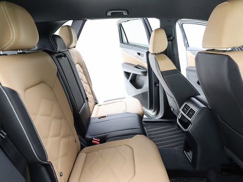 New 2026 Volkswagen Atlas Cross Sport SE image 75