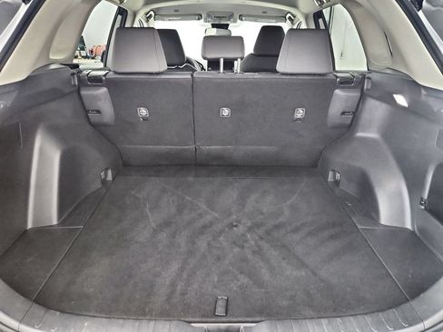 Used 2025 Toyota RAV4 XLE AWD/4WD image 35
