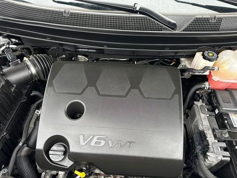 Certified 2023 Chevrolet Traverse LT image 35