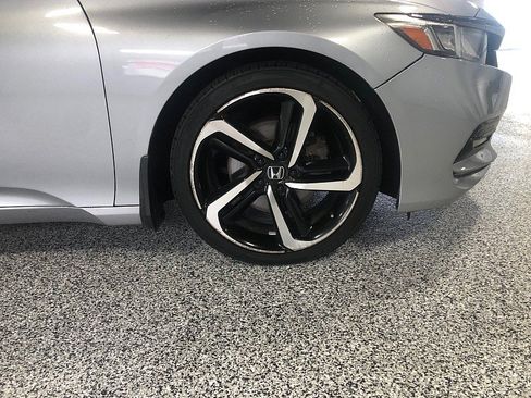 Used 2018 Honda Accord Sport image 6
